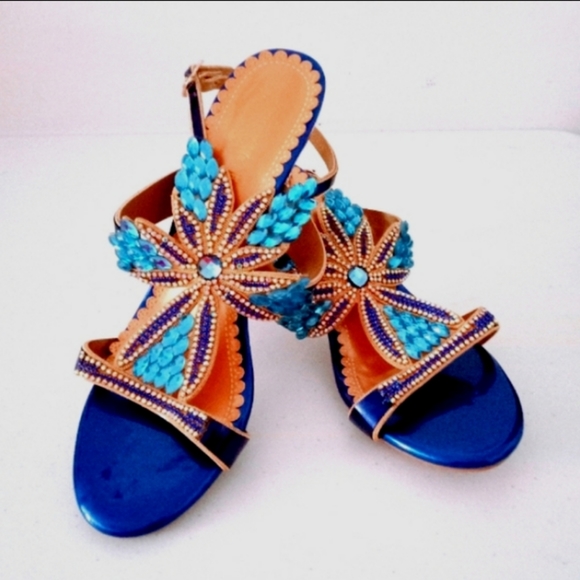 🎁 FREE GIFT IS INCLUDED 🎁 NWT NIB Rhinestone Slingback Heels Women Shoes - Picture 2 of 16